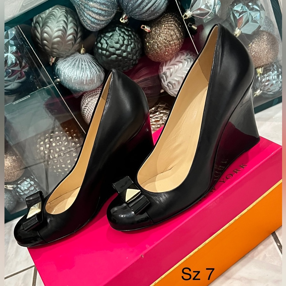 Kate Spade Wedge Pump Sz 7